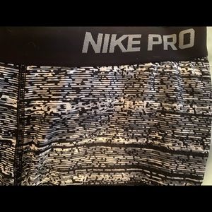Nike Pro dry-fit lined leggings
